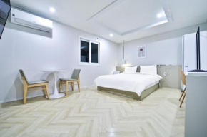 Yeongcheon Hotel Shop